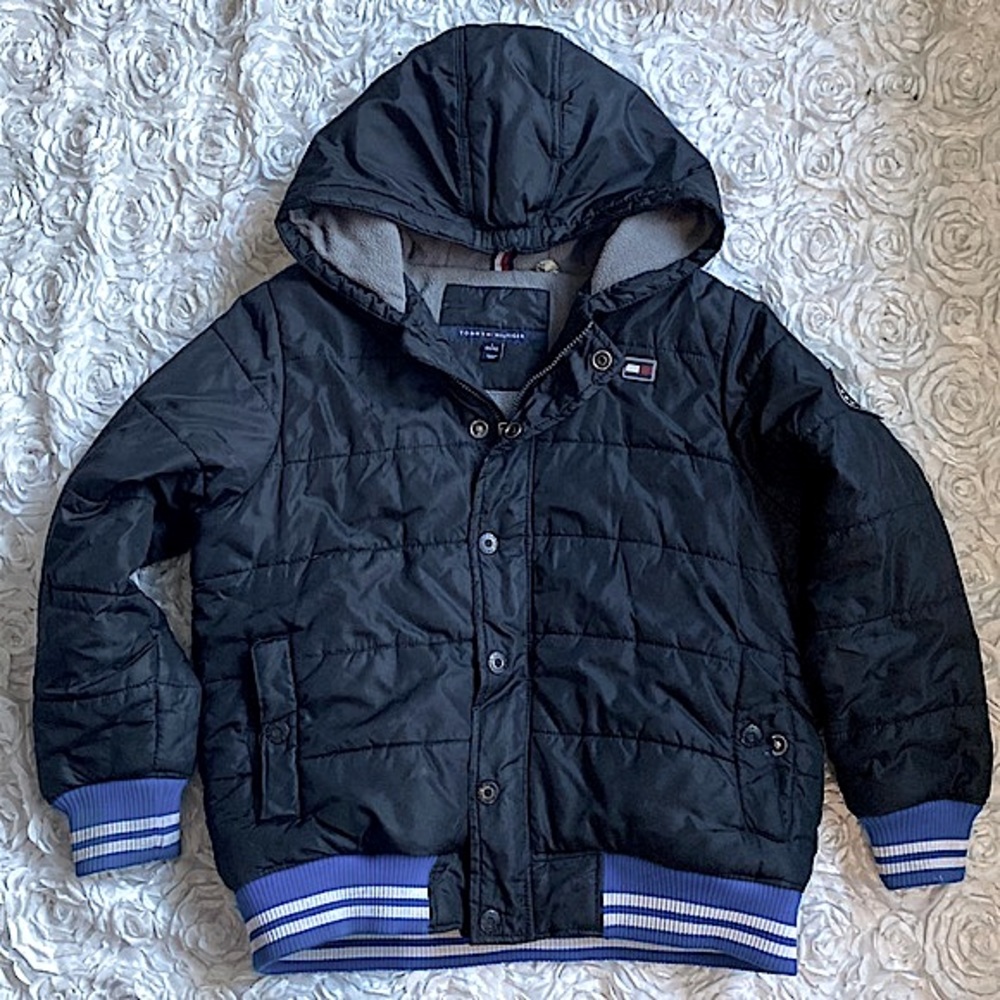 Tommy Hilfiger like new puffer jacket size large